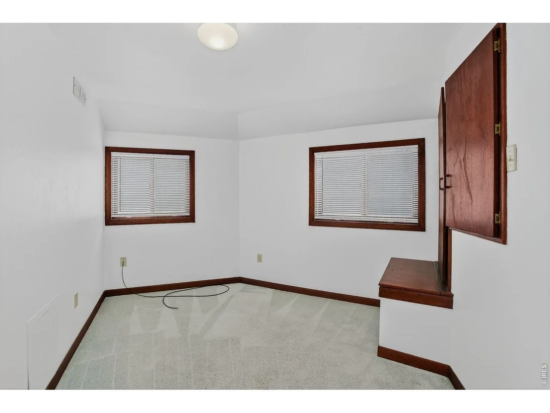 Photo of 215 Ewald Ave