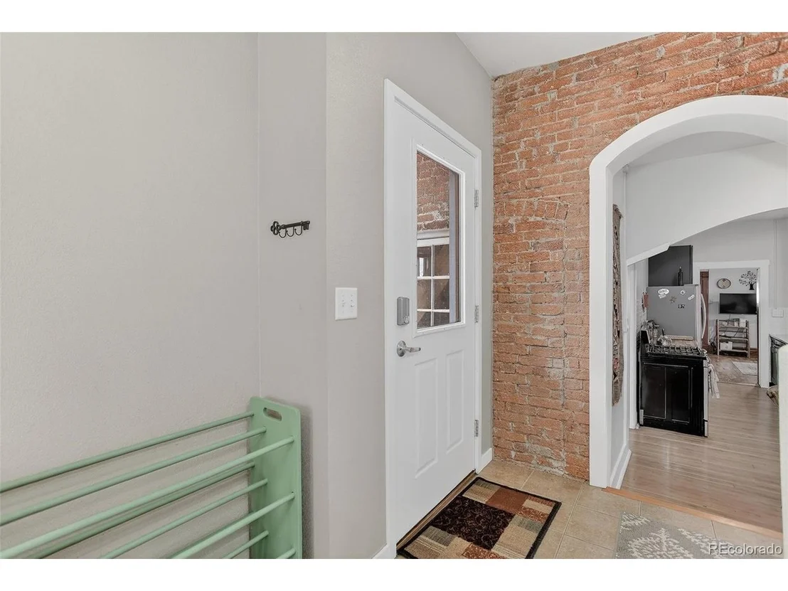 Photo of 1902 Grove St