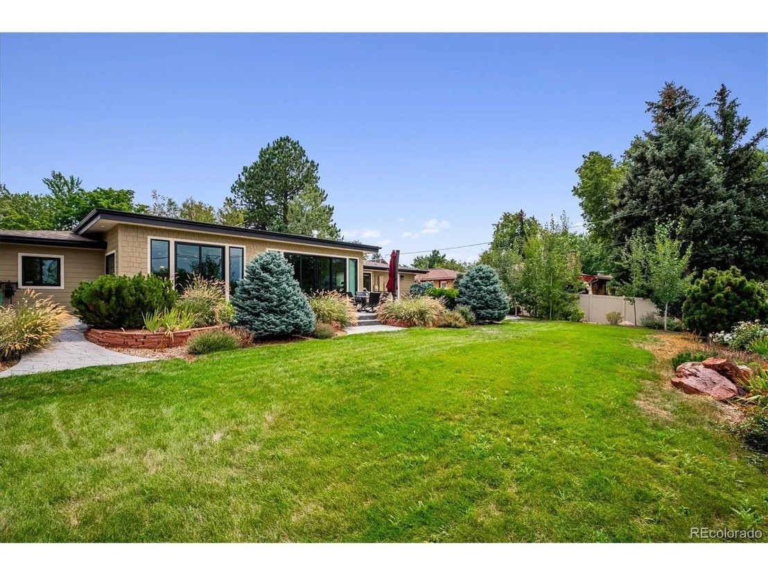 Photo of 31 Skyline Dr