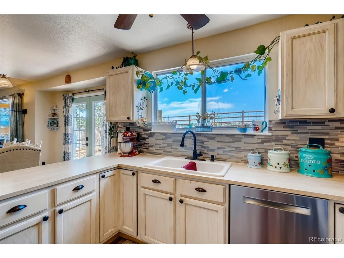 Photo of 11096 Rodeo Cir