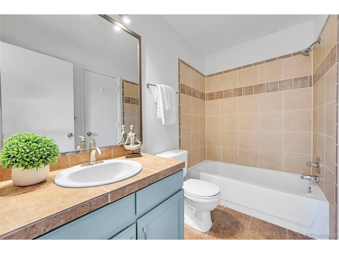 Photo of 8673 Cloverleaf Cir