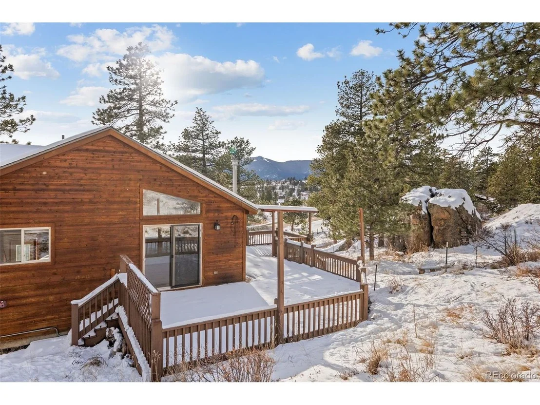 Photo of 377 Deer Trail Dr