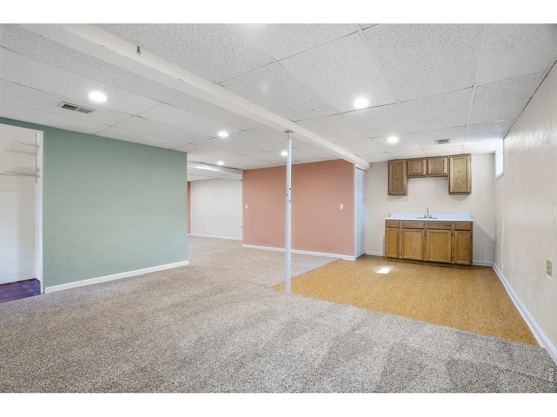 Photo of 1689 Geneva Cir