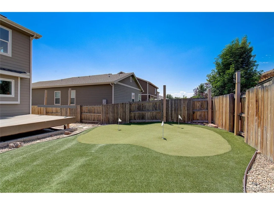 Photo of 9565 Dexter Ln