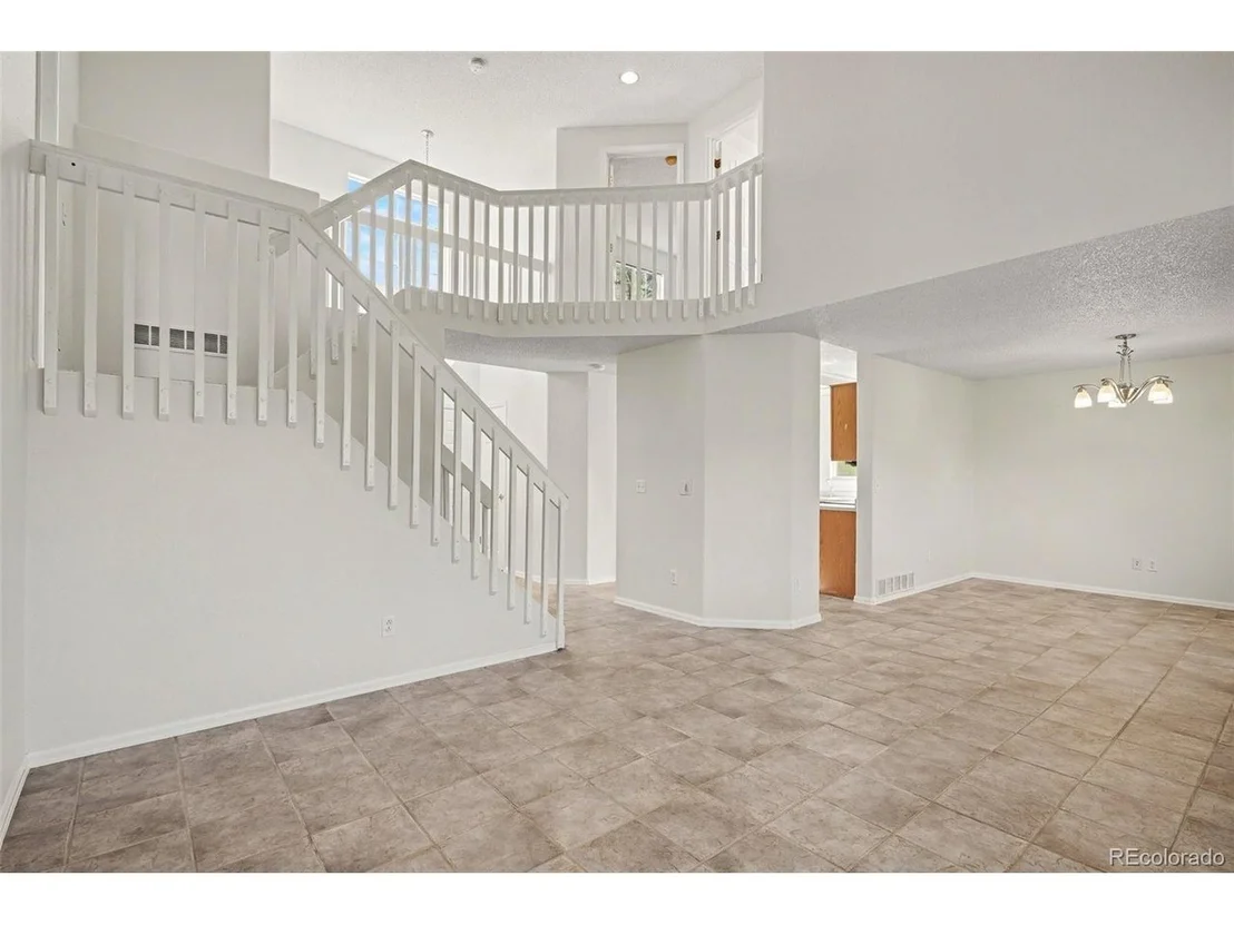 Photo of 23541 Broadmoor Dr