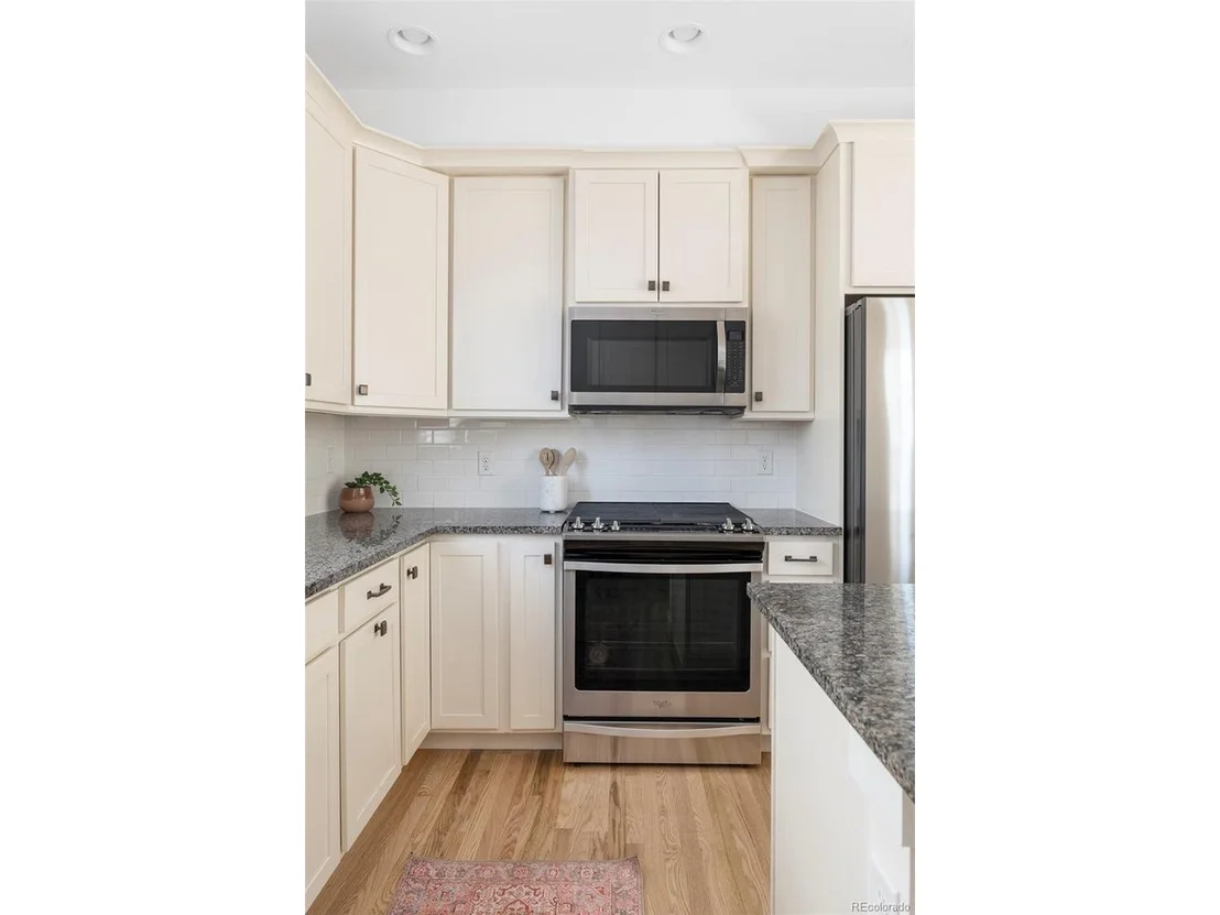 Photo of 2886 Twin Lakes Cir