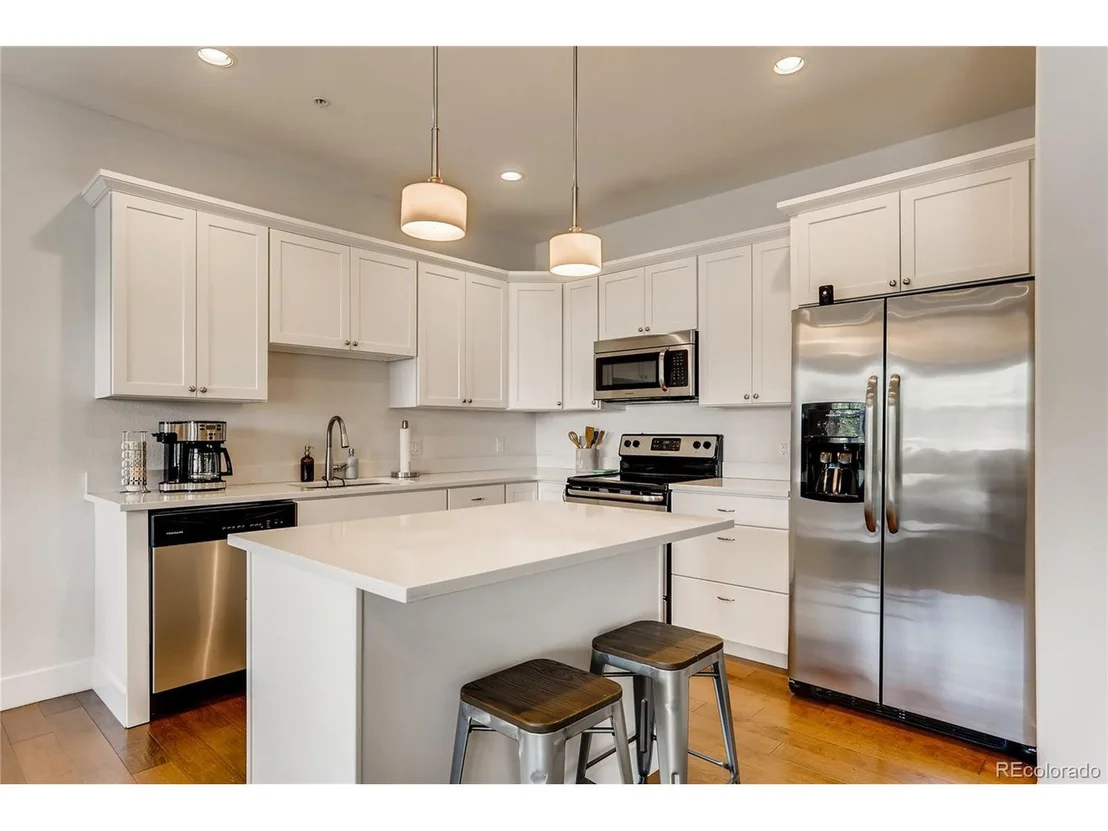Photo of Unit B at 6780 Meade Cir