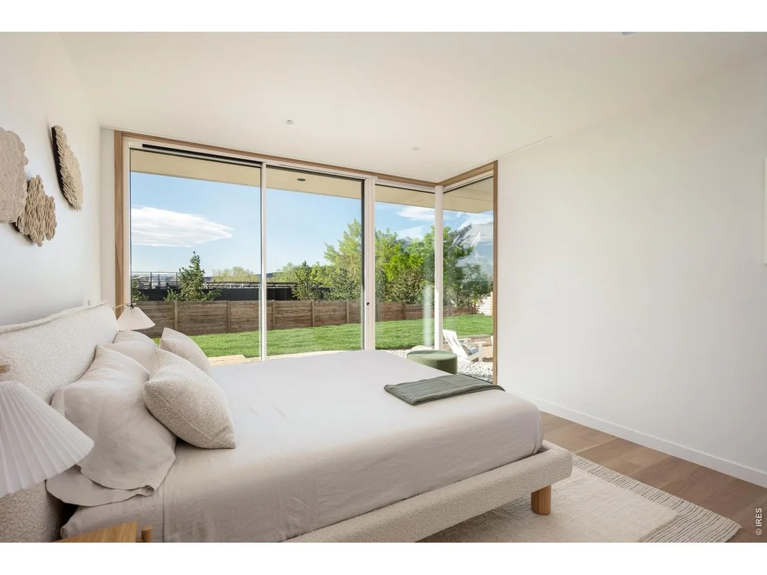 Photo of 1750 Sunset Blvd