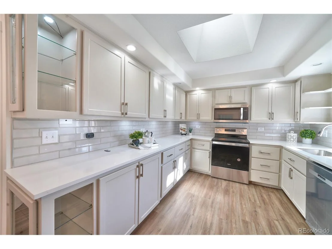 Photo of 6499 Iris Way