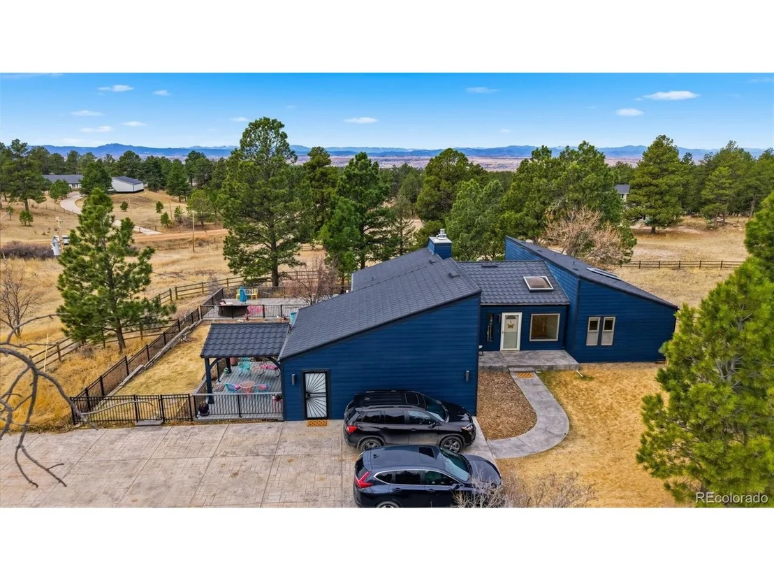 Photo of 6848 N Trailway Cir