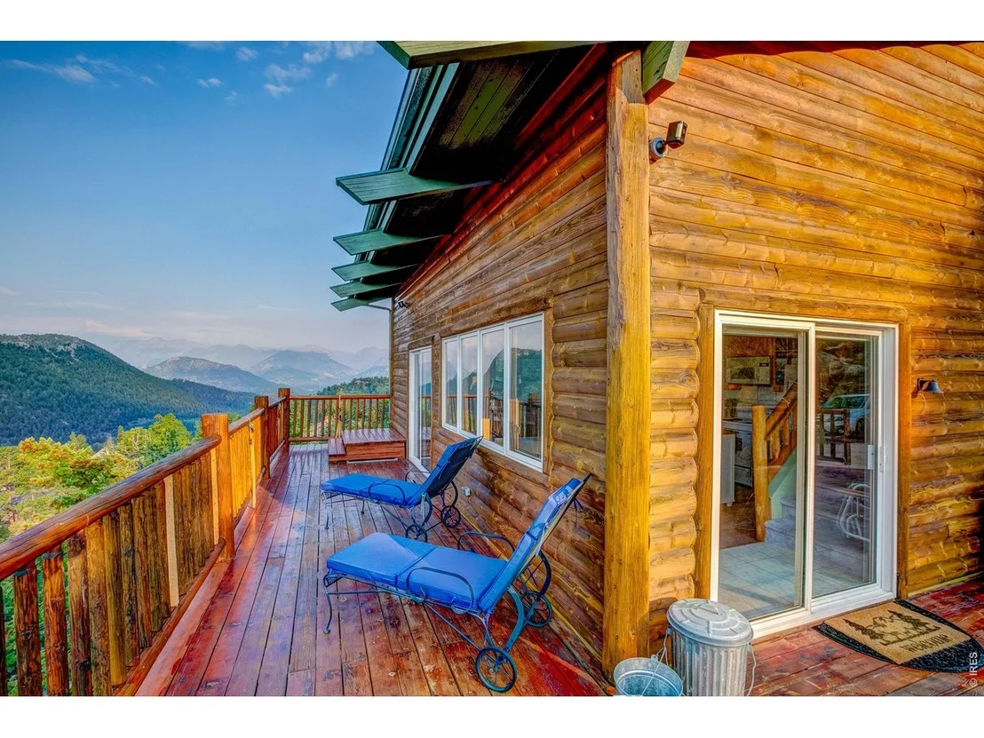 Photo of 301 Pine Tree Dr