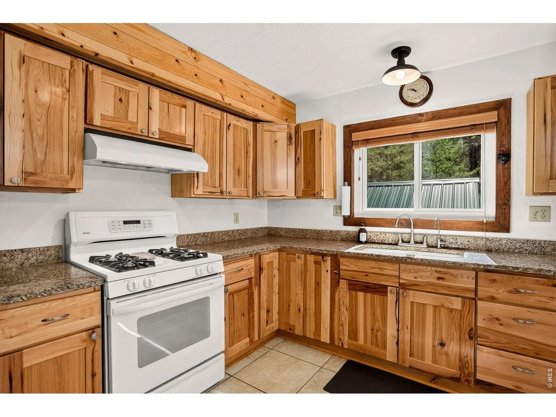 Photo of 104 E Dory Way