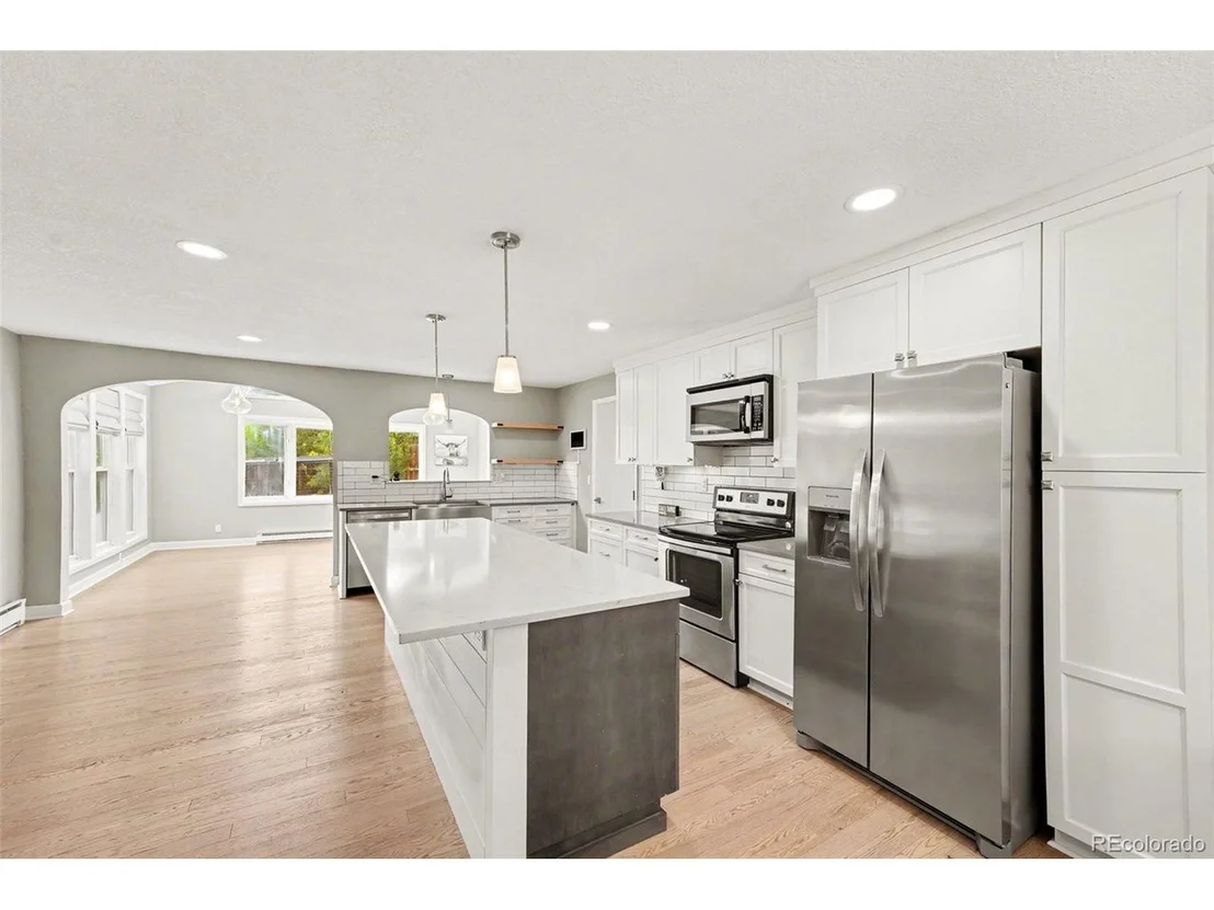 Photo of 1025 Maple Dr