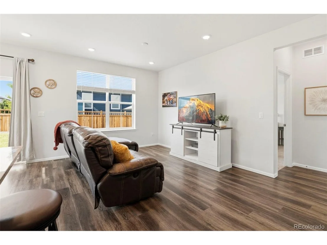 Photo of 5611 Eagle River Pl