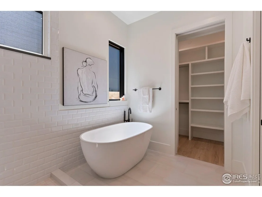 Photo of 306 S 3rd Ave