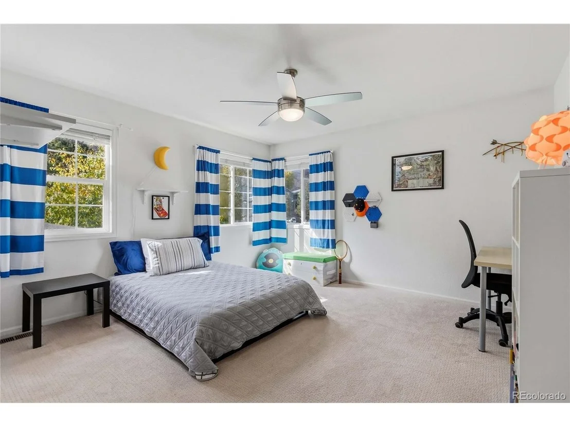 Photo of 445 Mesa View Way