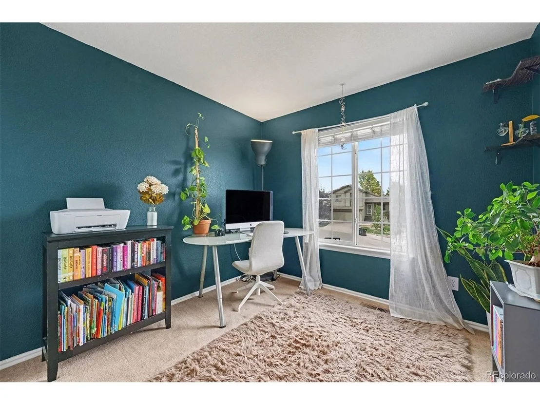 Photo of 16254 Blueleaf Pl