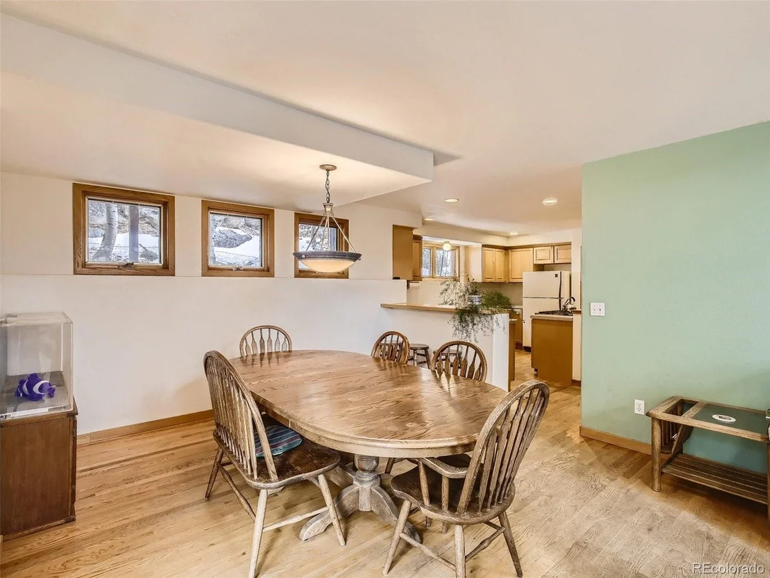 Photo of 597 Pine Glade Rd