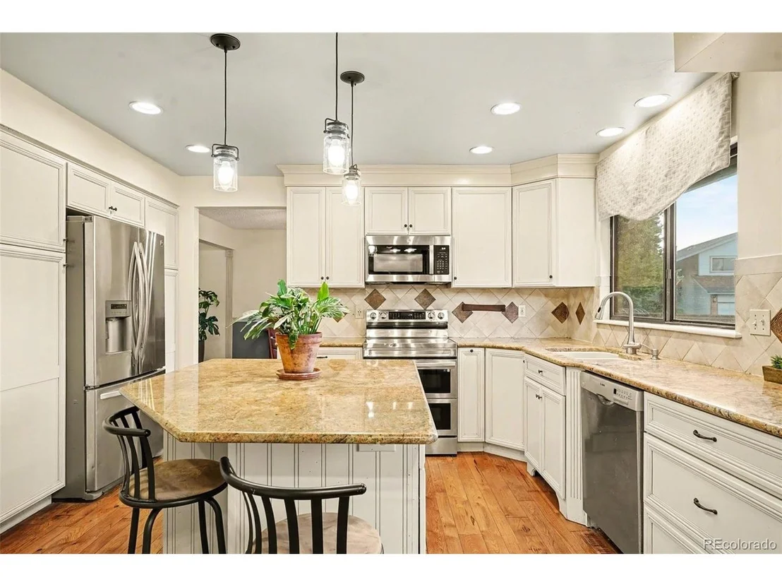 Photo of 454 Old Stone Dr