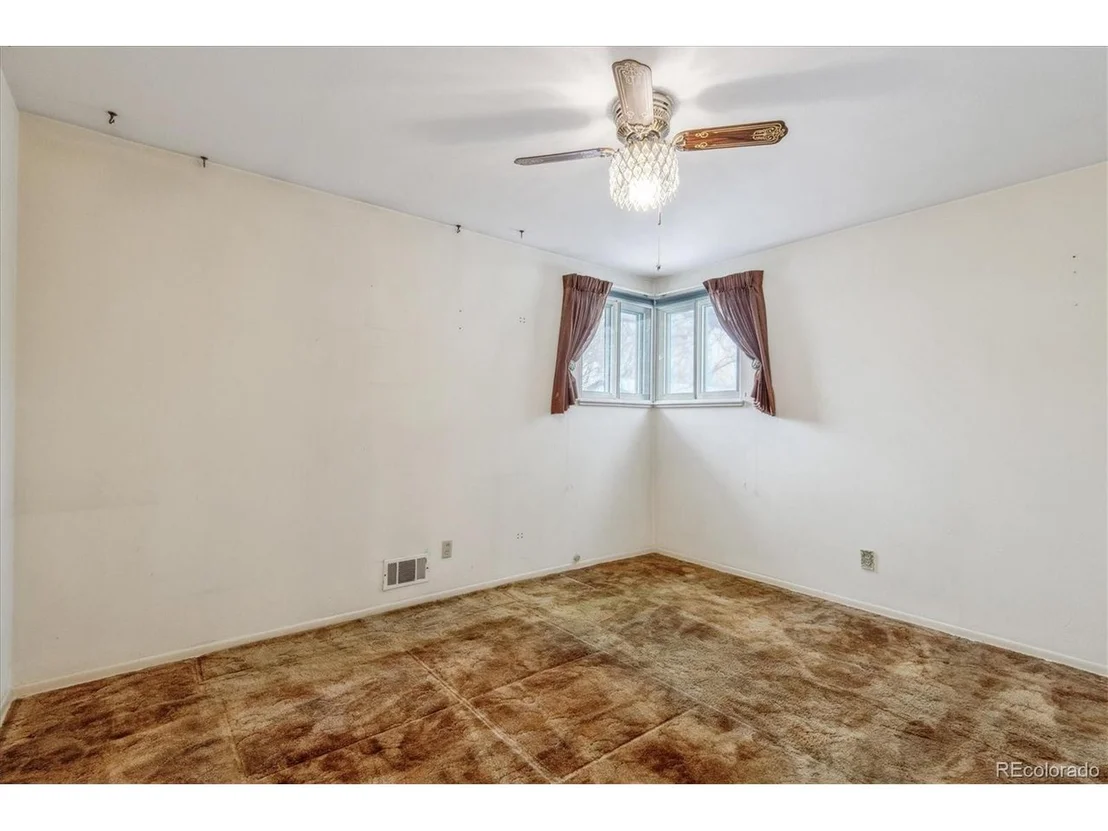 Photo of 3142 Troy St