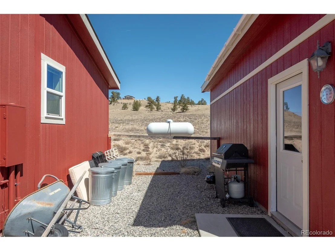 Photo of 261 Bridle Path