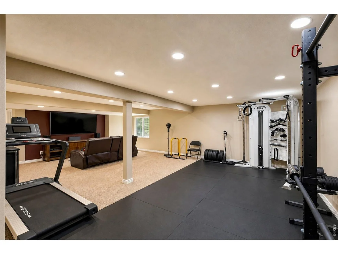 Photo of 5472 Fox Run Blvd