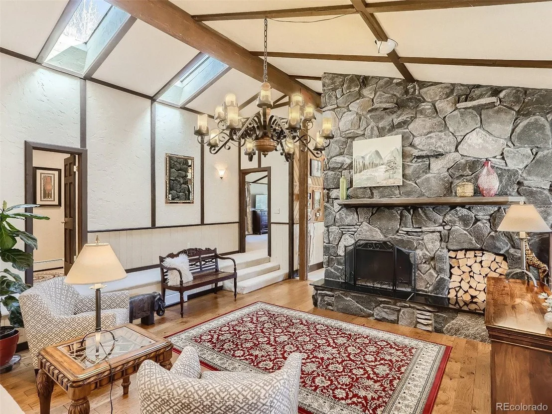 Photo of 7218 Cardinal Ln