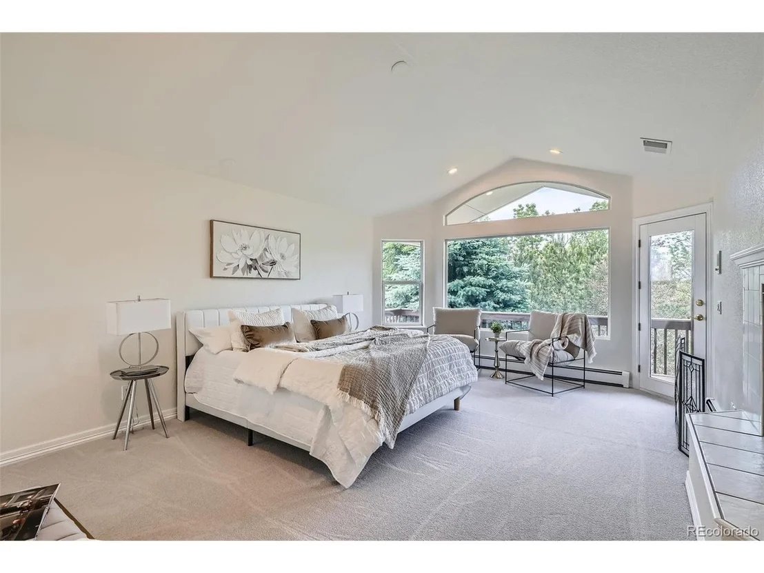 Photo of 6335 Oberon Rd