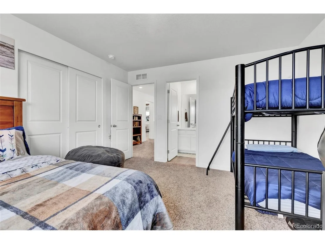 Photo of 1210 Horsetail Loop