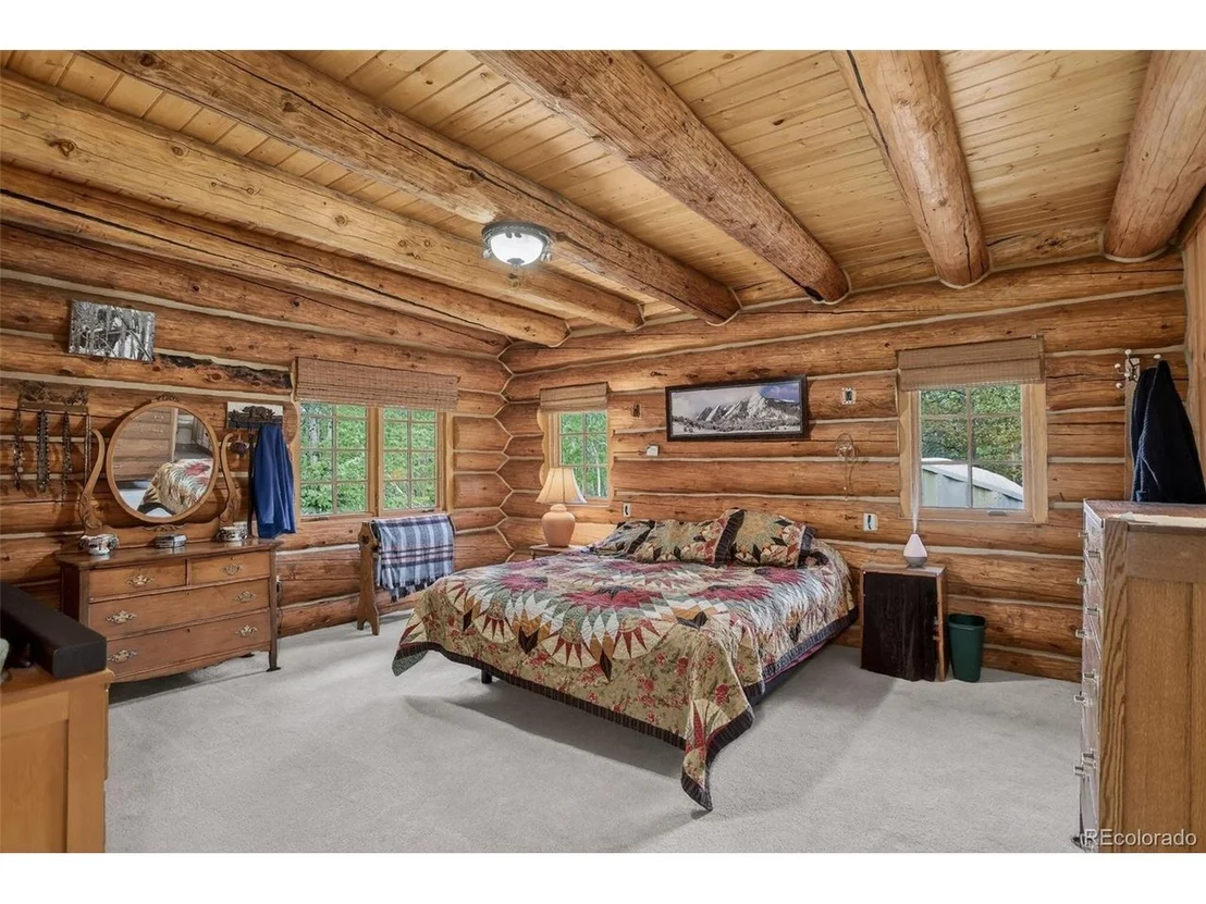 Photo of 261 Pine Dr