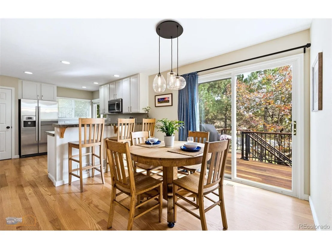 Photo of 592 Spruce Cir