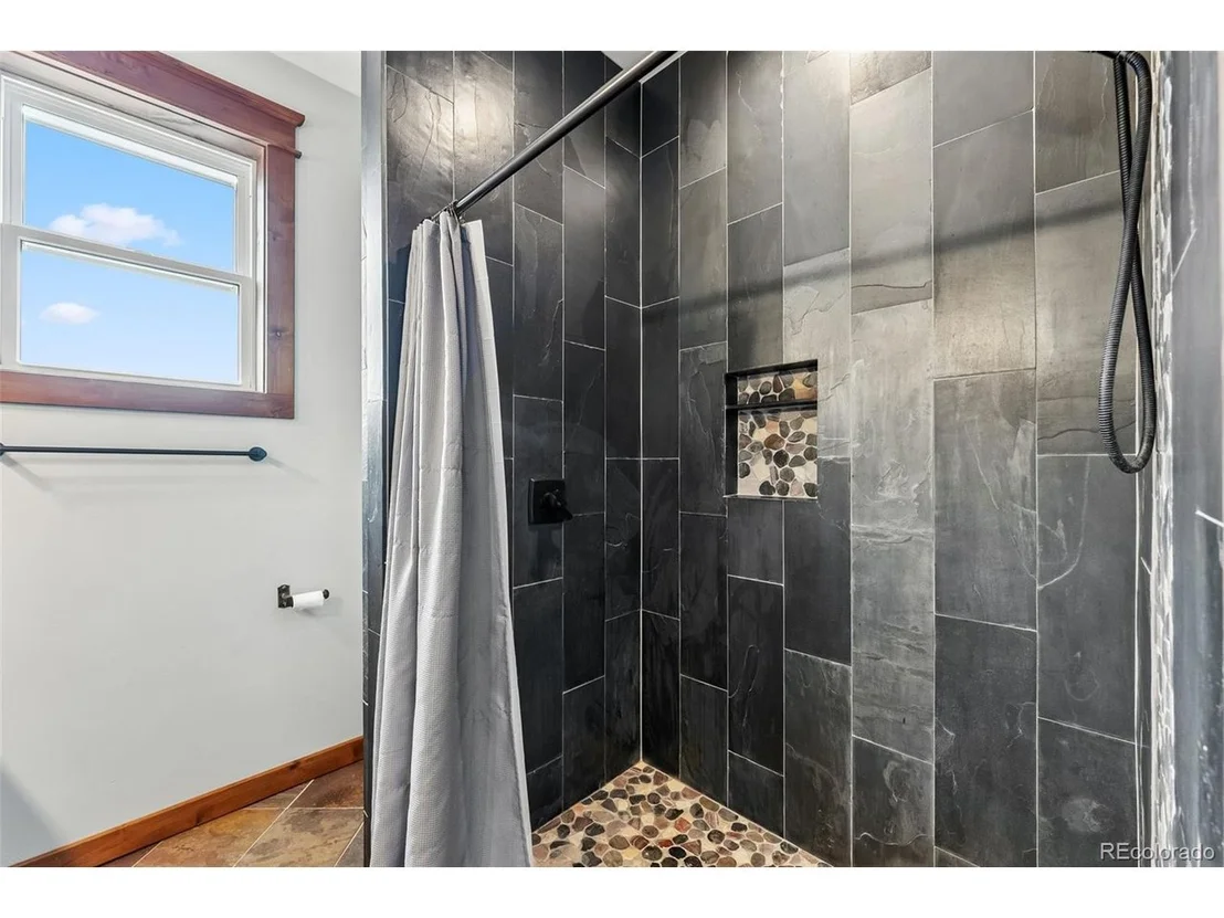 Photo of 701 Clark St