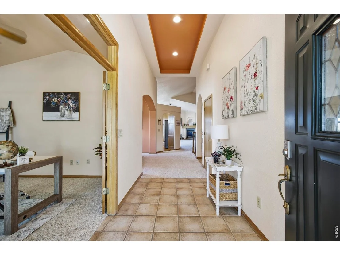 Photo of 510 Lakeside Pl