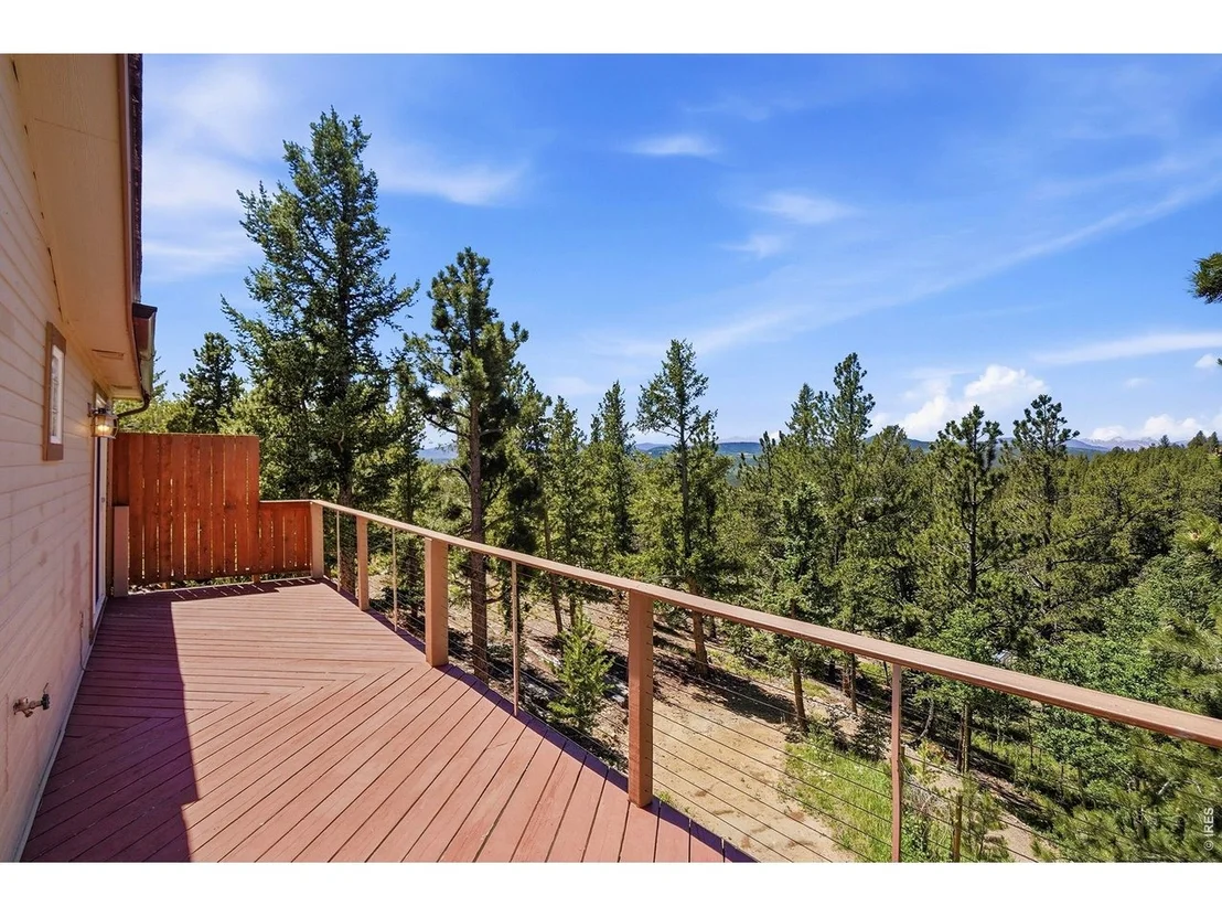 Photo of 212 Elk Pl