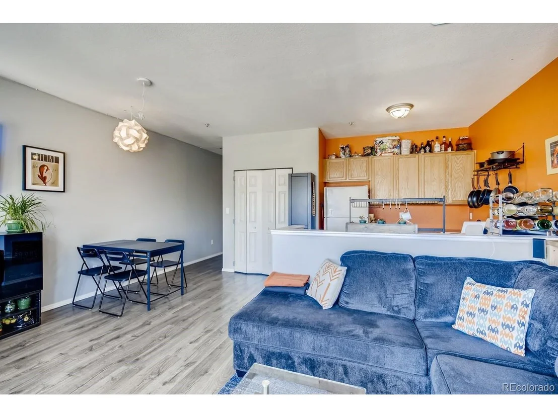 Photo of Unit 201 at 2610 Iris Ave