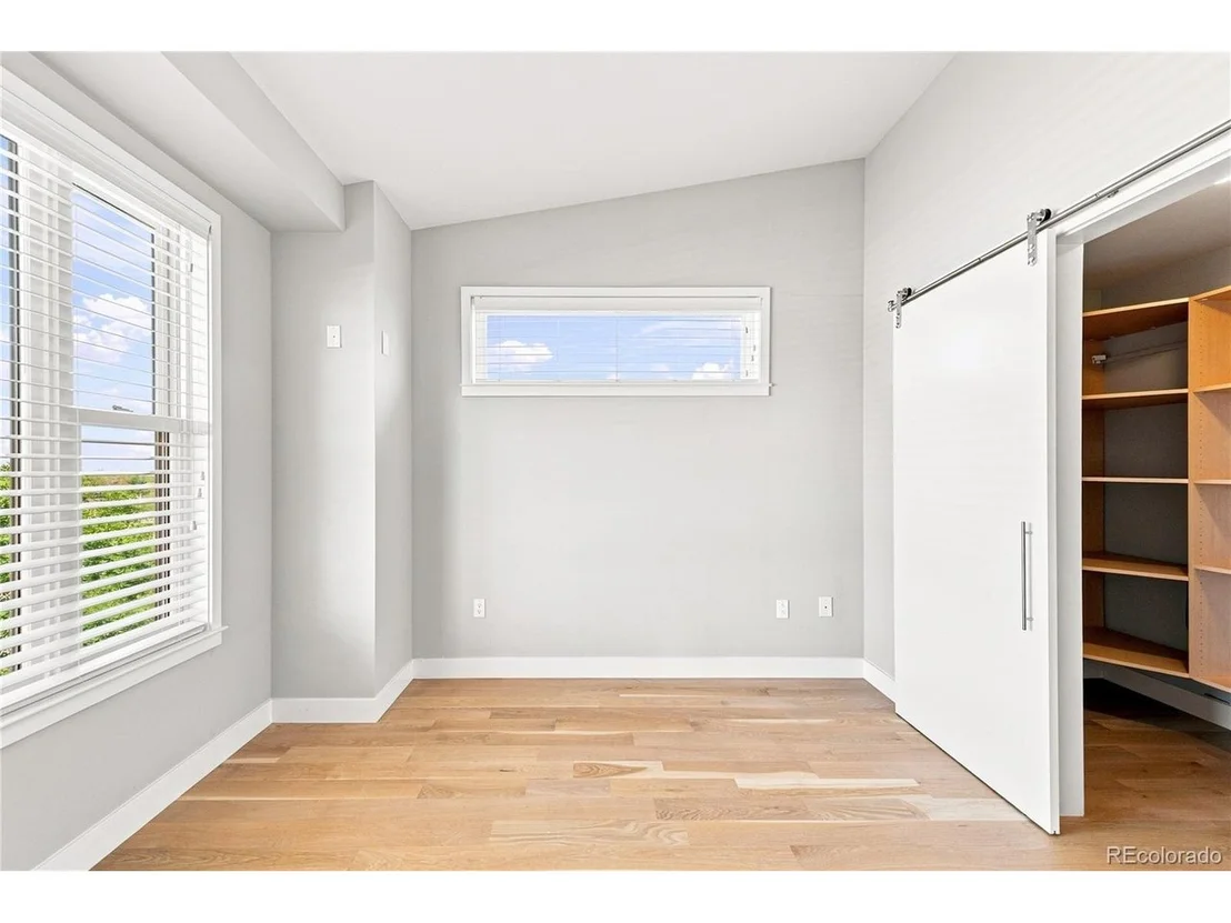 Photo of Unit 402 at 3701 Arapahoe Ave