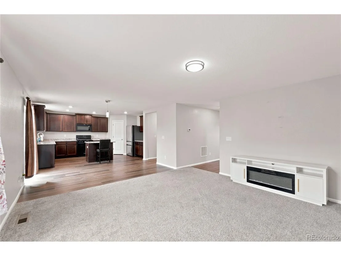 Photo of 47363 Lilac Ave