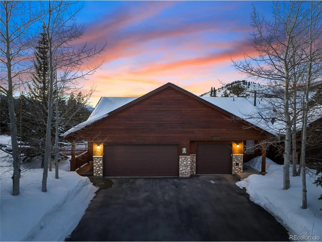 Photo of 83 Lookout Ridge Dr