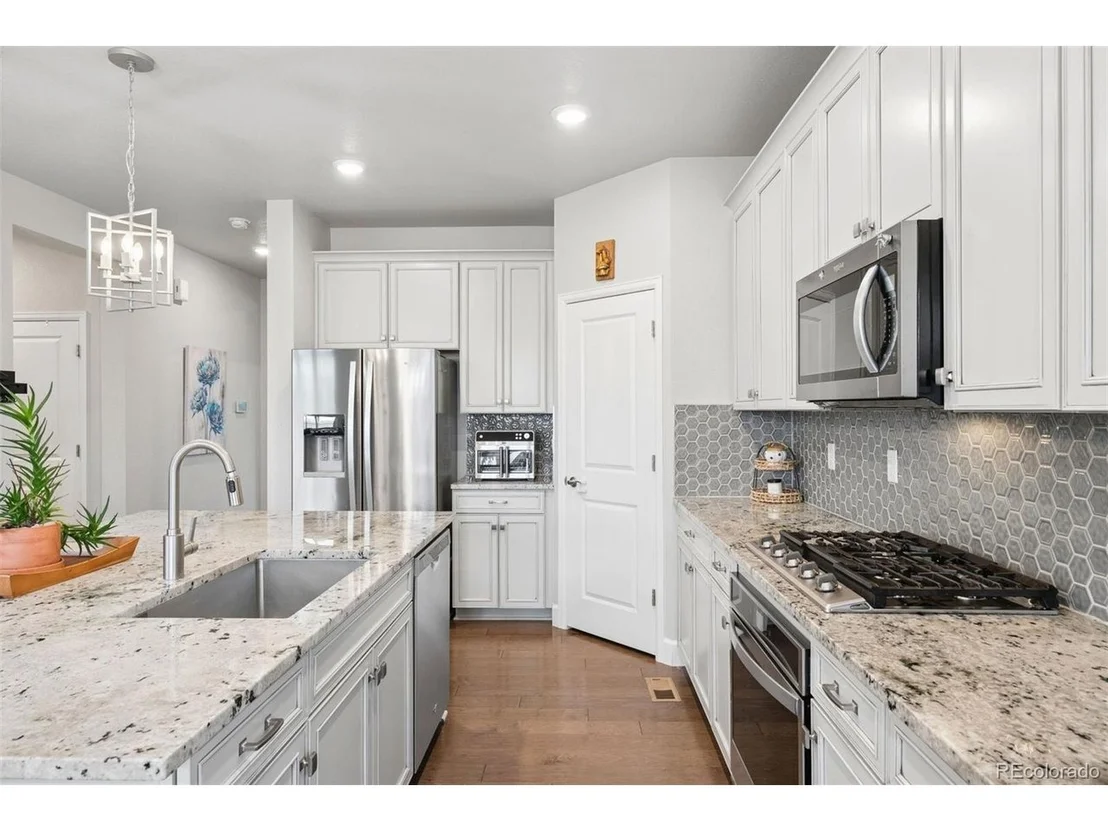 Photo of 410 Hyde Park Cir