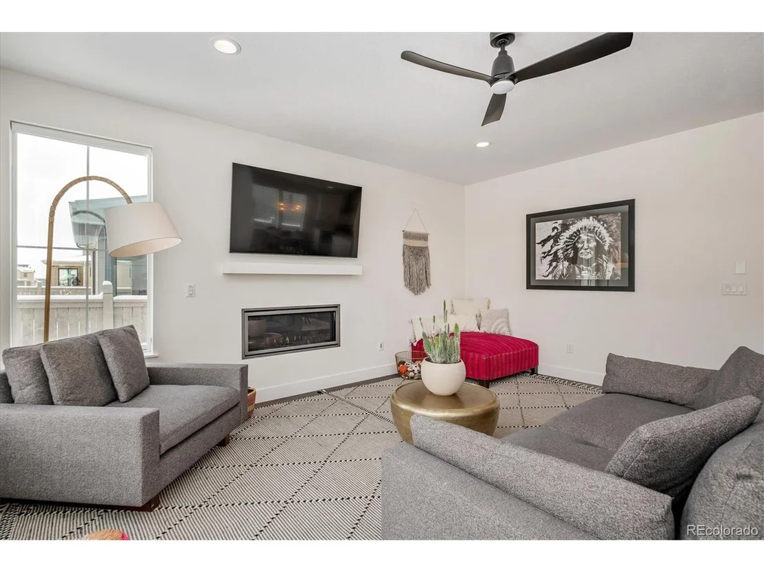 Photo of 5640 Wheaton Ave