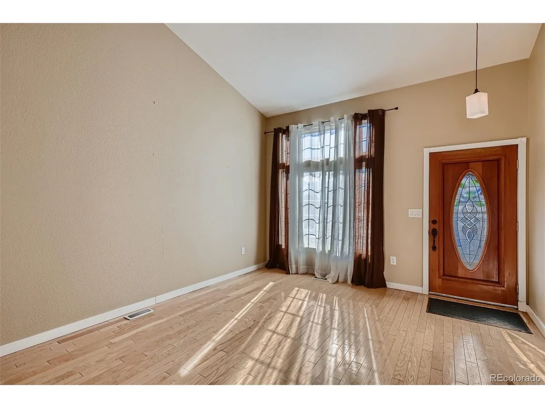 Photo of 4117 W 62nd Pl