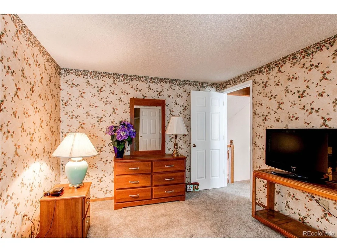 Photo of 9948 King St