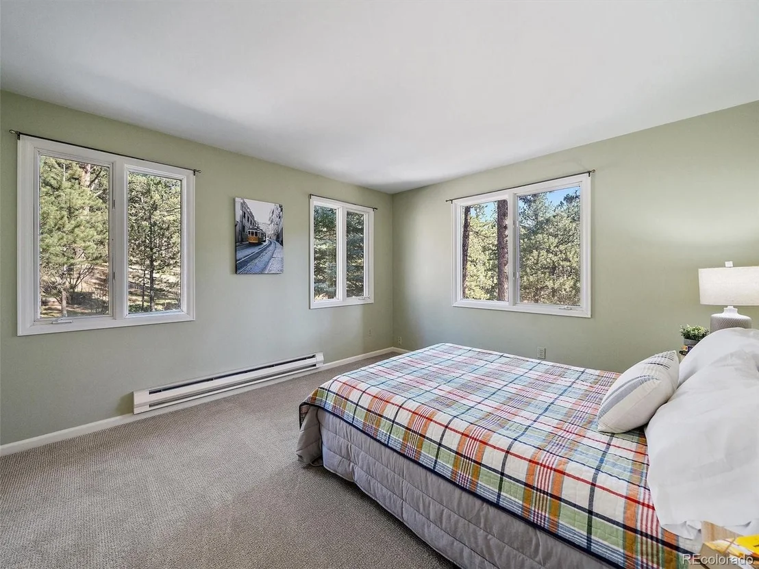 Photo of 33913 Upper Bear Creek Rd