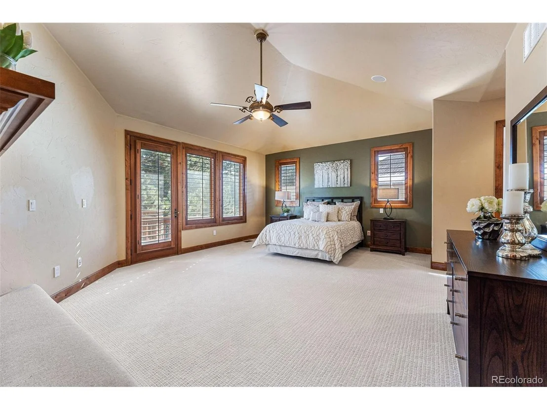 Photo of 2392 Saddleback Dr
