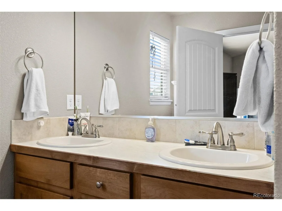 Photo of 2412 Heather Ln