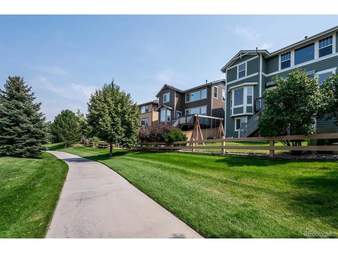 Photo of 3047 Windridge Cir