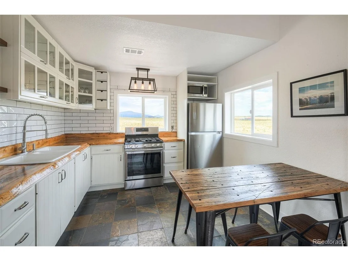 Photo of 137 Western Bee Ln