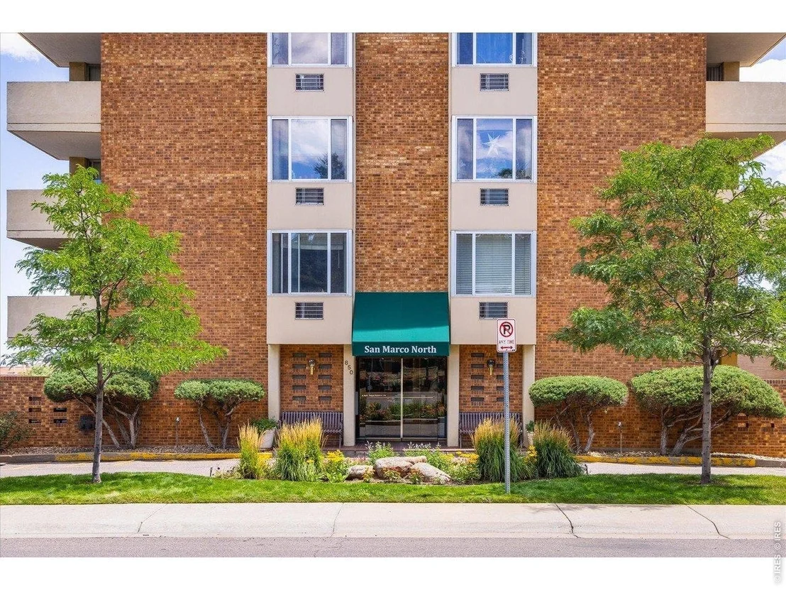 Photo of Unit 203 at 850 20th St