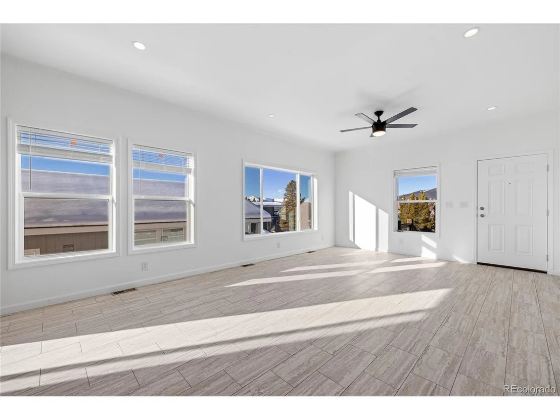 Photo of 129 Brooklyn Cir