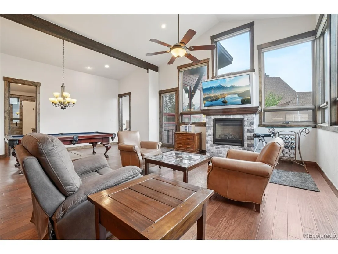 Photo of 152 Fairview Blvd